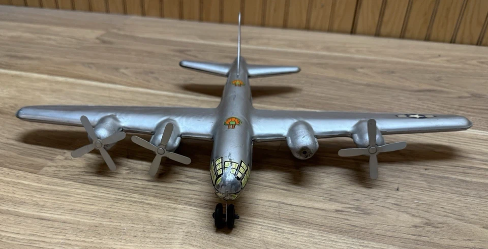 "Avión de acero prensado vintage Boeing B-29 Superfortress 16-3/4"" envergadura" Foto 1 de 4