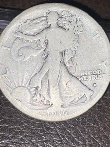Medio dólar Walking Liberty 1916 $75 - Imagen 1 de 3