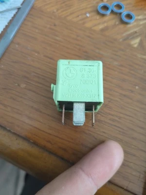  V23134-K59-X312 BMW TYCO Multi Use Automotive Power Relay OEM - Image 1 of 3