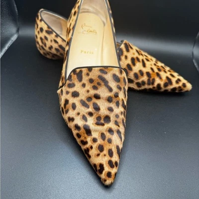 Christian Louboutin Kashasha Poni Plano Leopardo Punta Punta Punta Ballet Talla 41.5 Foto 1 de 4