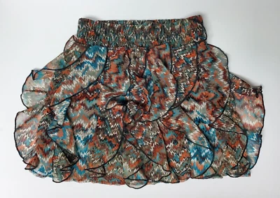 Minifalda con volantes plisados transparentes colorida Boha talla pequeña Wet Seal Foto 1 de 4