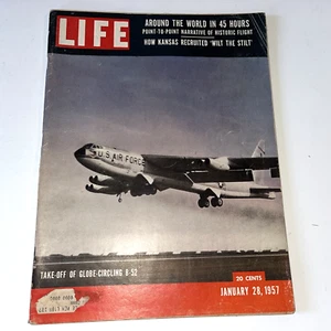 LIFE Magazine January 28 1957 Take Off Of Globe Circling B-52 Airplane - Imagen 1 de 4