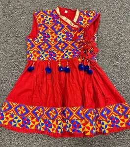 Vestido Corbata Envolvente Bordado De Colección Hecho en India Borlas Estrás Talla 26 Niñas 4 - Imagen 1 de 13