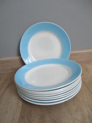 9 Assiettes anciennes  bordure bleue - Photo 1/4