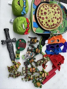 Riesiges Teenage Mutant Ninja’s Turtle Set Actionfigur Kostüm Masken Büchertasche Posten - Bild 1 von 11