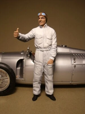 1/18 FIGURE  HANS STUCK 1935  VROOM  PAINTED  FOR  AUTO UNION  MINICHAMPS  CMC - Image 1 of 4