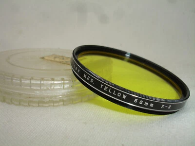 VIVITAR 55mm med. YELLOW filter with case, K-2 , Japan - Image 1 of 2