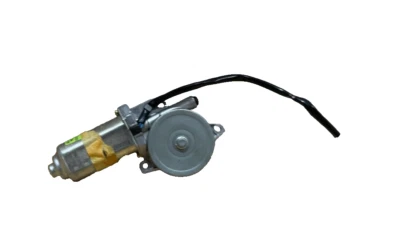 2002 ISUZU AXIOM Sun Roof Motor - OEM: 8971704970 - SEE PICTURES FOR CONDITION. - Image 1 of 4