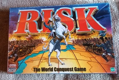RISK - THE WORLD CONQUEST GAME : 360 Miniatures 2000 Edition Box GC Inside VGC - Image 1 of 4