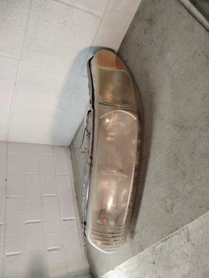 Conjunto de faros izquierdo BUICK CENTURY 97 98 99 00 01 02 03 04 05 Foto 1 de 4