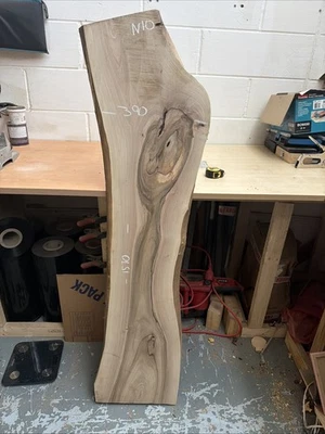 Italian walnut Solid Wood 1570-390-40mm Thickness Kiln Dried - Image 1 of 4