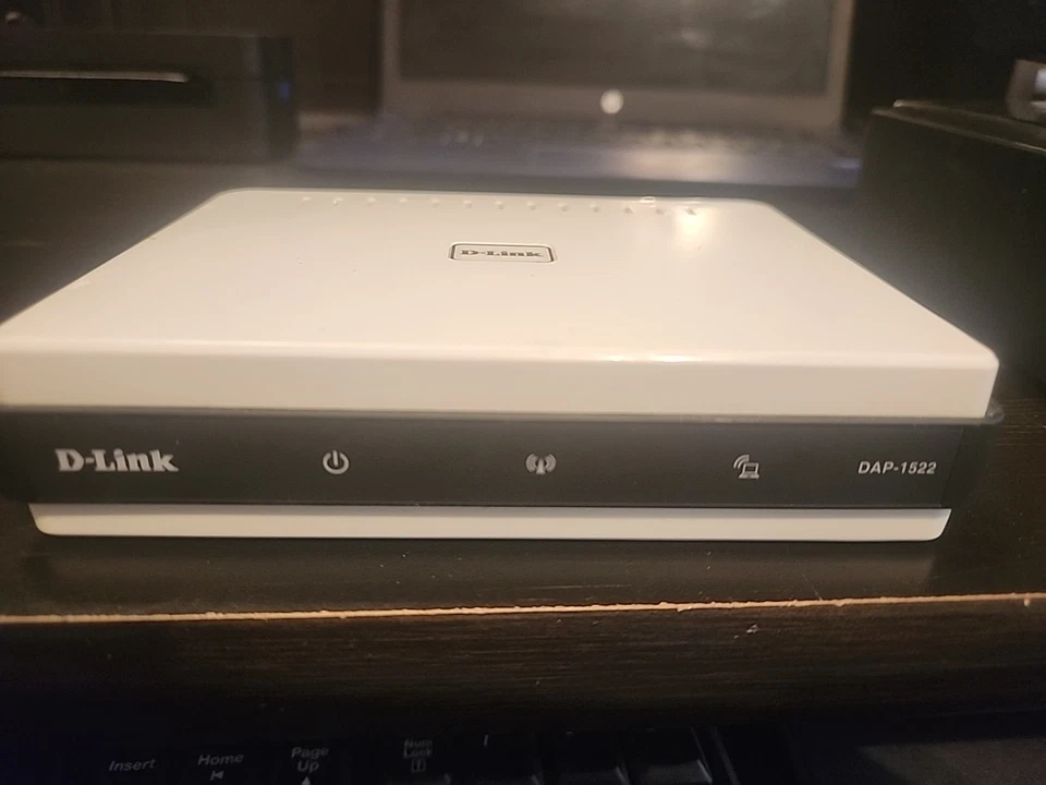D-Link DAP-1522 Wireless Access Point / Bridge, 2.7/5GHz - Image 1 of 3
