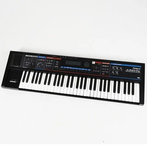 Roland JUNO-Di 61-Key Mobile Synthesizer Keyboard Performance Tested w/ Adapter - Picture 1 of 5