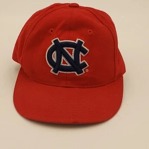 North Carolina Tar Heels NCAA Colosseum Red Fitted Hat Size 7  Vintage 90’s - Picture 1 of 7