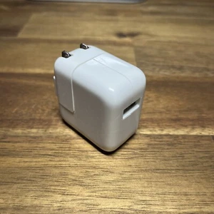 Apple A1357 10W USB Power Adapter for iPhone, ipad and iPod - White - Picture 1 of 5