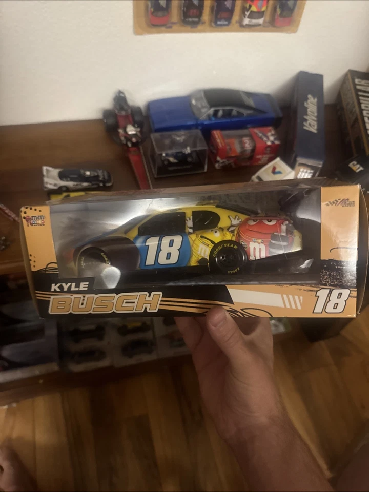 Kyle Busch 18 M&M Action Racing Collectables 2009 From Las Vegas 1/24 - Image 1 of 4