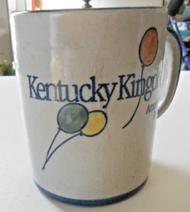 Louisville Steingut Becher Luftballons KENTUCKY KINGDOM Vergnügungspark - Bild 1 von 3