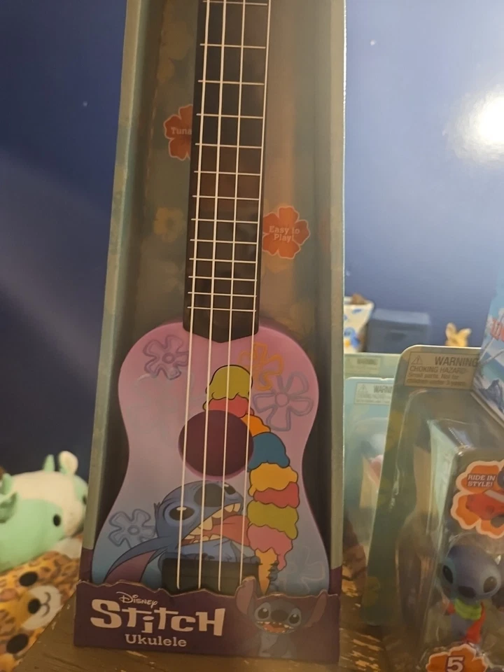 UKULELE PUNTADA Primer Acto Disney 4 Cuerdas Niños Instrumento Musical Sintonizable Nuevo en Caja NUEVO Foto 1 de 1