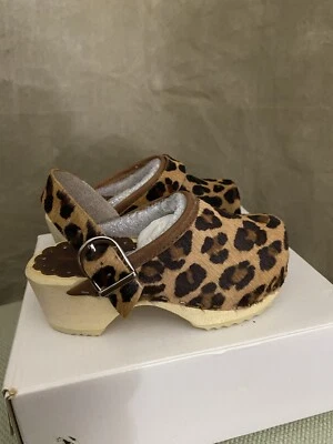 Zuecos de cuero Hanna Andersson LEOPARDO PELO DE CABALLO estampado animal niña 8/25 Foto 1 de 4