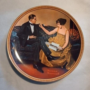 Plato Rockwell's redescubierto para mujer "Flirting in the Parlor" de Knowles 16127G - Imagen 1 de 10