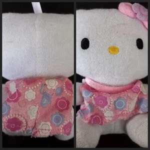 PELUCHE SANRIO HELLO KITTY ABITO A FIORI - Foto 1 di 1