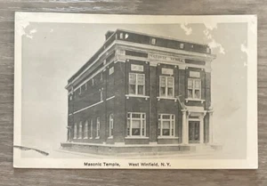 West Winfield, New York, Vintage Postkarte Freimaurer Tempel - Bild 1 von 5