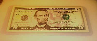 2021 SERIES UNC $5.00 5 FIVE DOLLAR Note Fancy Low SN: QF 62333222 B  NEW $ CASH - Image 1 of 4