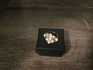 AVON Ultimate Sparkles Signature Brilliance Gold Tone Ring Size 6 - Bild 1 von 12