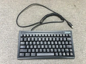 BTC 5100C Compact AT 5-Pin DIN Computer Keyboard - Picture 1 of 8