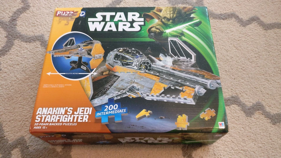 Rompecabezas Star Wars 3D Anakin's Jedi Starfighter 2013 200 piezas COMPLETO Foto 1 de 4