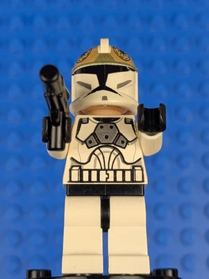 Lego Star Wars: Clone Trooper Gunner (Phase 1) sw0221 Sets 8039, 8014 - Image 1 of 4