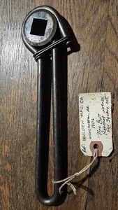 Antiguo Walden Mfg. Llave de trinquete de perno de neumático para tuerca cuadrada - Imagen 1 de 2