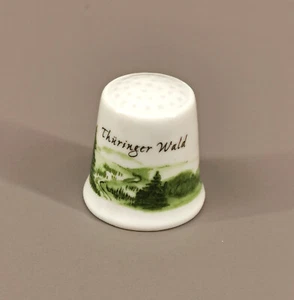 9924124 Porcelain Foxglove Thuringian Forest Handpainted Wagner&Apel 2, 5x2, 5cm - Picture 1 of 2