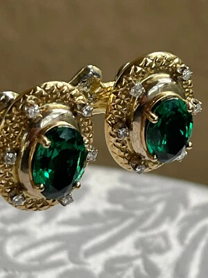 Brincos de ouro amarelo sólido 14K verde espinélio triplo diamante declaração costas ômega - Imagem 1 de 4