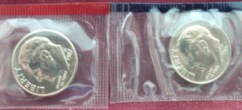 1987 PHILADELPHIA & DENVER ROOSEVELT DIMES IN MINT SET PLASTIC Cover