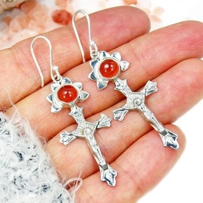 Pendientes colgantes con cruz de cornalina Faith Hope Love de plata de ley 925 Foto 1 de 4