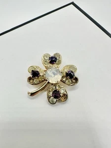 Vintage Four Leave Clover Good Luck goldfarbene Brosche Anstecknadel lila Mondstein Glas lesen - Bild 1 von 11