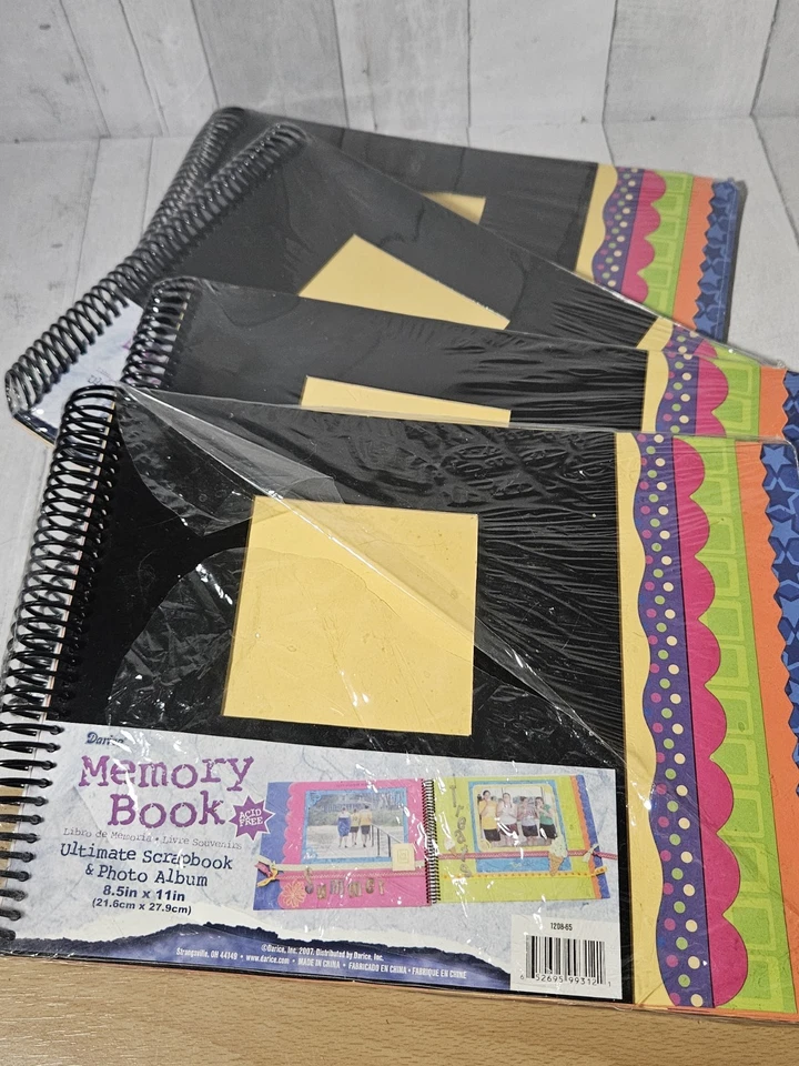 Libro de recuerdos Darice Ultimate Scrapbook 8 pulgadas x 11 pulgadas negro lote de 4 libros Foto 1 de 4