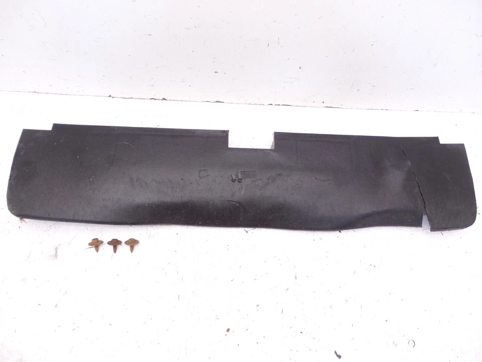 Deflector de presa de aire inferior Crack 82-92 Firebird Trans Am debajo del radiador GM 14083929 Foto 1 de 4