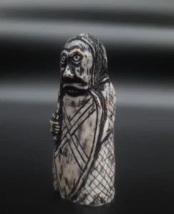 VIKINGS CHESS: Lewis Chessmen Berserker biting shield figurine, handmade. Antler - Picture 1 of 10