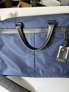Tumi Easton Slim Top Zip Brief NewWithTag 95%Nylon 5%Leather Nvy Blue 066717NVYO - Picture 1 of 24