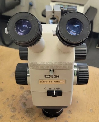 Cabeça de microscópio Olympus SZH zoom estéreo com oculares GWH10X-D plano DF 1x - Imagem 1 de 4