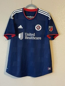 Men’s XL NWOT New England Revolution Gustavo Bou #7 Adidas MLS Jersey 22/23 Navy - Picture 1 of 10
