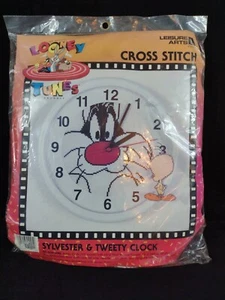 Artes de ocio Looney Tunes Sylvester y Tweetie reloj de aguja nuevo - Imagen 1 de 8