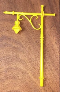 Vintage Mouse Trap Game 2005 Yellow Lamp Post Replacement Piece - Picture 1 of 4