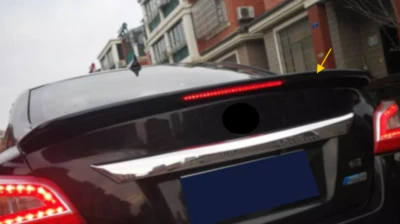 Alerón trasero negro mate para maletero con luz Nissan Altima 2013-2015 sedán 4 puertas Foto 1 de 3