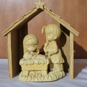 Precious Moments Nativity Set Mary Joseph Baby Jesus In Manger 2008 wooden look - Picture 1 of 13