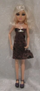 Passend für MOXIE TEENZ #48 Kleid, Halskette & Handtasche Set, Handarbeit Puppenkleidung - Bild 1 von 3