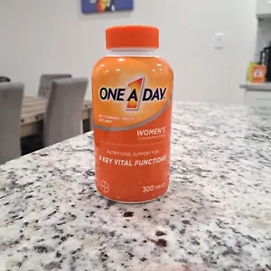 Multivitaminico completo da donna One A Day, 300 compresse - Foto 1 di 6