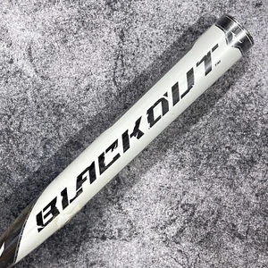 2015 Mizuno Blackout Slowpitch Softballschläger 34" 27oz 2,25" DIA Balanced 340291 - Bild 1 von 18